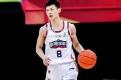 bsports体育-CBA状元被疯抢！绯闻下家遭遇挑战首钢新帅直言想要